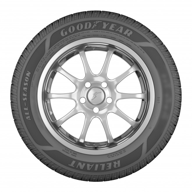 Goodyear Reliant All-Season 235/55R18 100V All-Season Tire